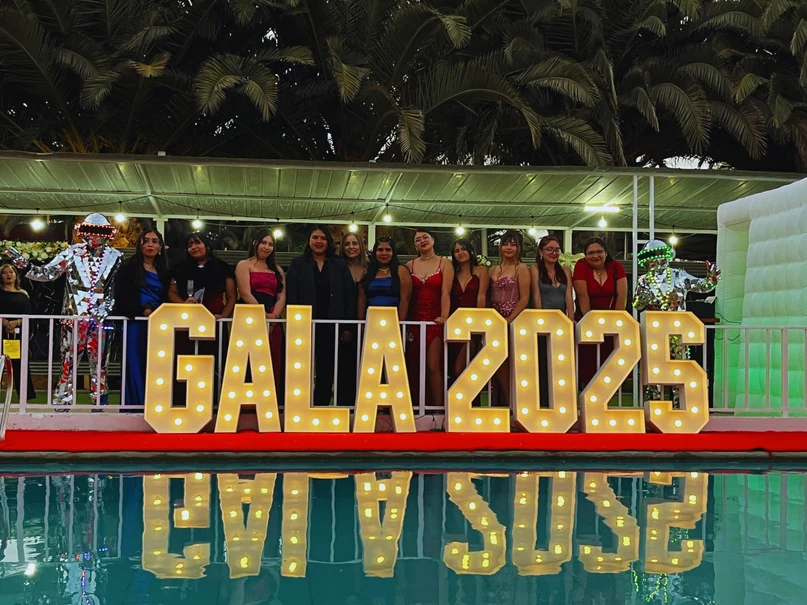 Montaje real de licenciatura Gala 2025 de JASH Producciones